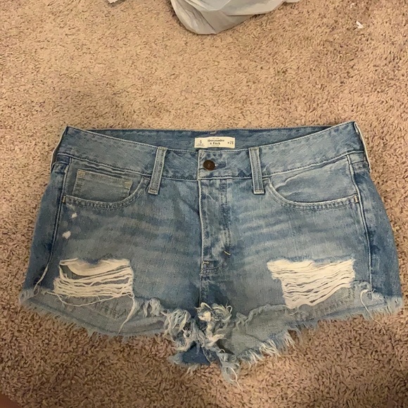 Abercrombie & Fitch Pants - 🔵Abercrombie light wash jean shorts